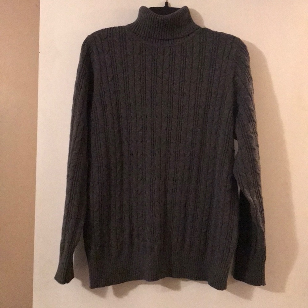 Cable knit gray sweater. Turtleneck